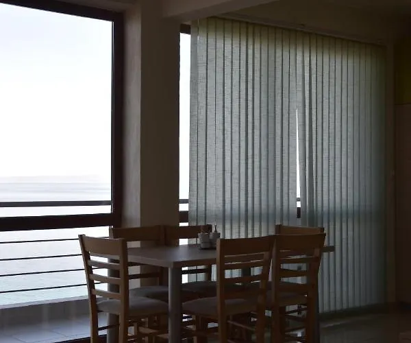 Brezza Marina House شقة *