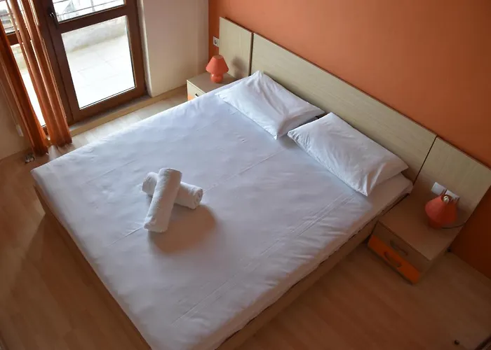 아파트 Brezza Marina House 아피토스