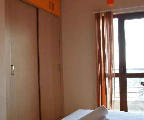 아파트 Brezza Marina House 아피토스